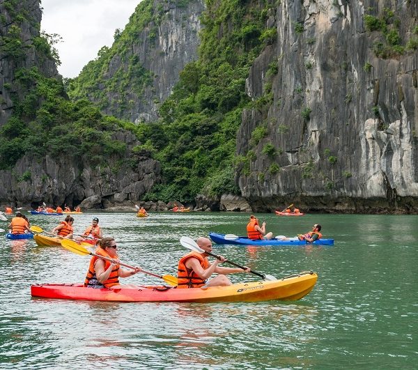 tour vịnh Hạ Long Hải Phòng