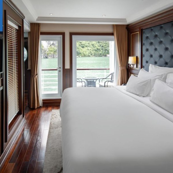 Phòng Executive Balcony Cabin du thuyền Paradise Elegance