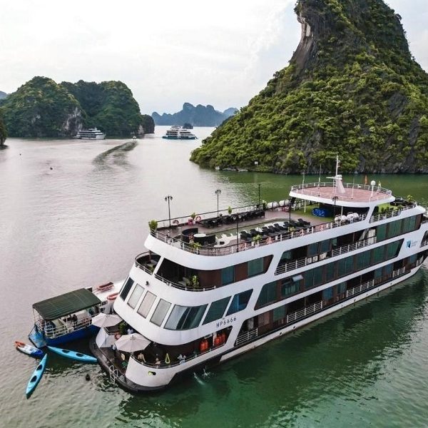 Kims Travel Dia chi dat ve tour du thuyen Le Theatre Cruises