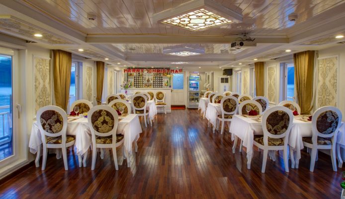 Nhà hàng du thuyền Signature Cruises