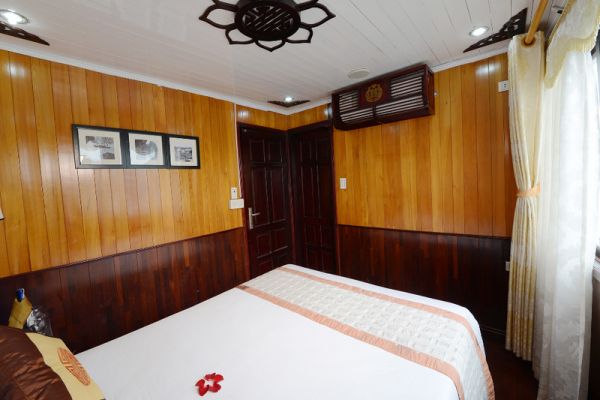 Phòng Deluxe của du thuyền Imperial Legend Cruises