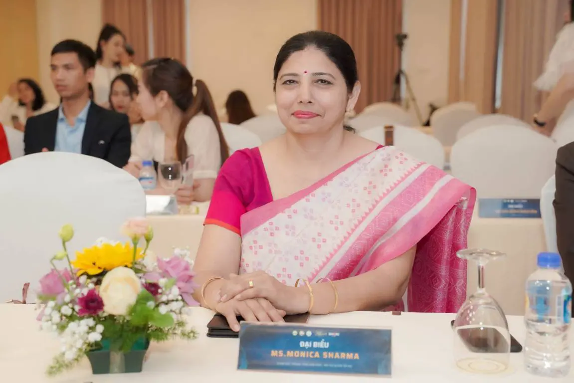 Bà Monica Sharma – Giám đốc trung tâm văn hoá – Đại sứ quán Ấn Độ