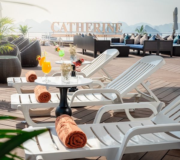 Du thuyền Catherine Hạ Long - sundeck 11