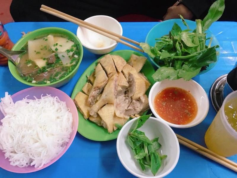 quán ăn đêm Hòn Gai