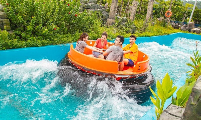 Tour du thuyền Hạ Long xe đón Hải Dương