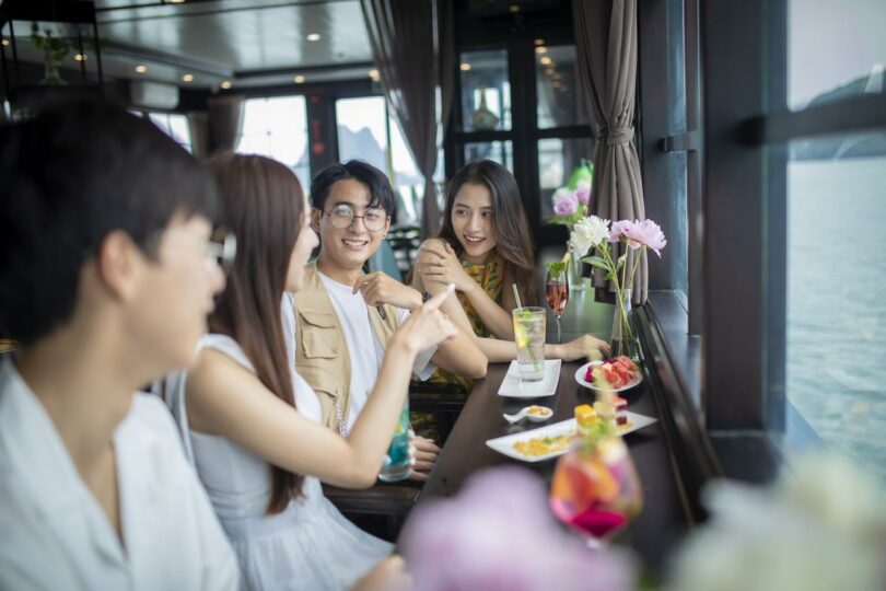 Tour 1 ngày thăm quan Vịnh Bái Tử Long 4 1 ngay vinh bai tu long 4